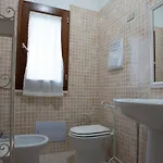 Apartment Un Giardino Sul Mare