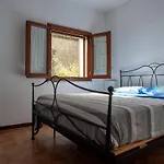 Un Giardino Sul Mare Apartment *
